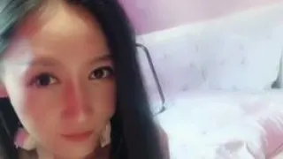 有钱人的玩物身材一级棒高颜值网红脸美女情趣酒店大战土豪先让她自己玩然后在情趣椅上肏她-1。