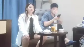 气质型西装御姐大奶翘起臀换上黑丝操逼翘起屁股一下下猛顶搞得浪叫.
